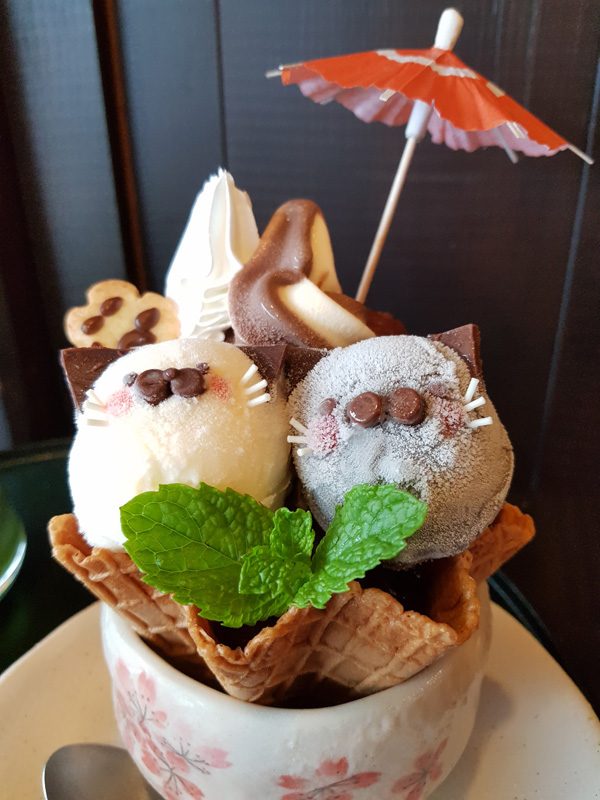 Mister Wong in Onomichi, Japan, Okayama Preceture Port Cat Lover Town Cafe Traditional Sweets, Catshaped Ice Cream, Matcha